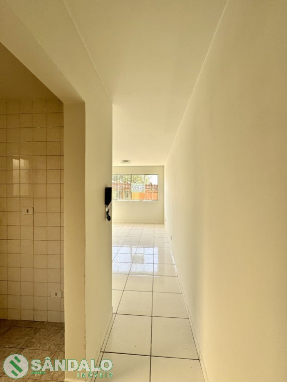 Apartamento para locacao no Jardim Ipanema em Maringa com 52,76m² por R$ 935,00