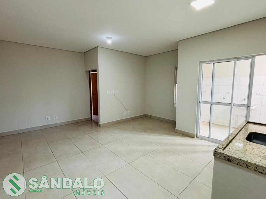 Apartamento para locacao no Zona 06 em Maringa com 0m² por R$ 1.650,00