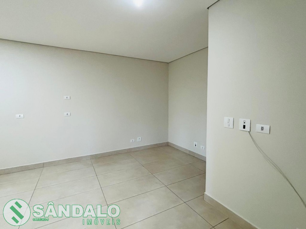 Apartamento para locacao no Zona 06 em Maringa com 0m² por R$ 1.650,00