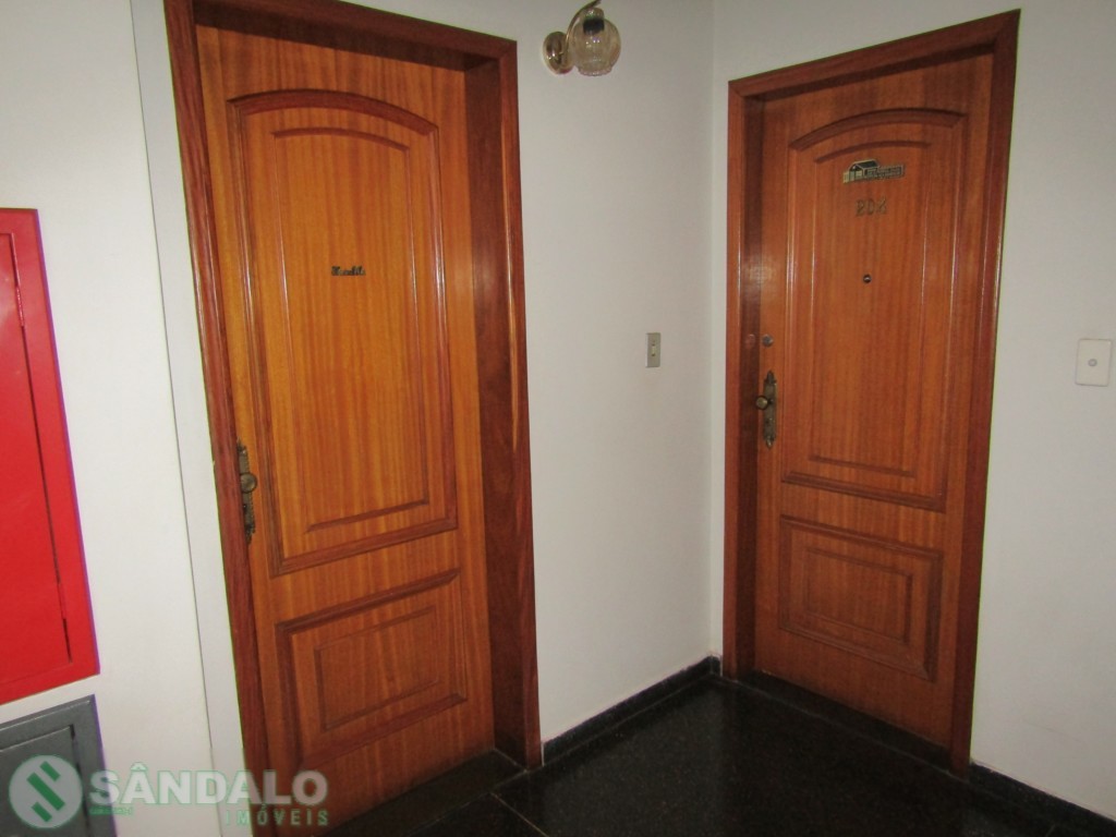 Apartamento para locacao no Zona 02 em Maringa com 0m² por R$ 1.870,00
