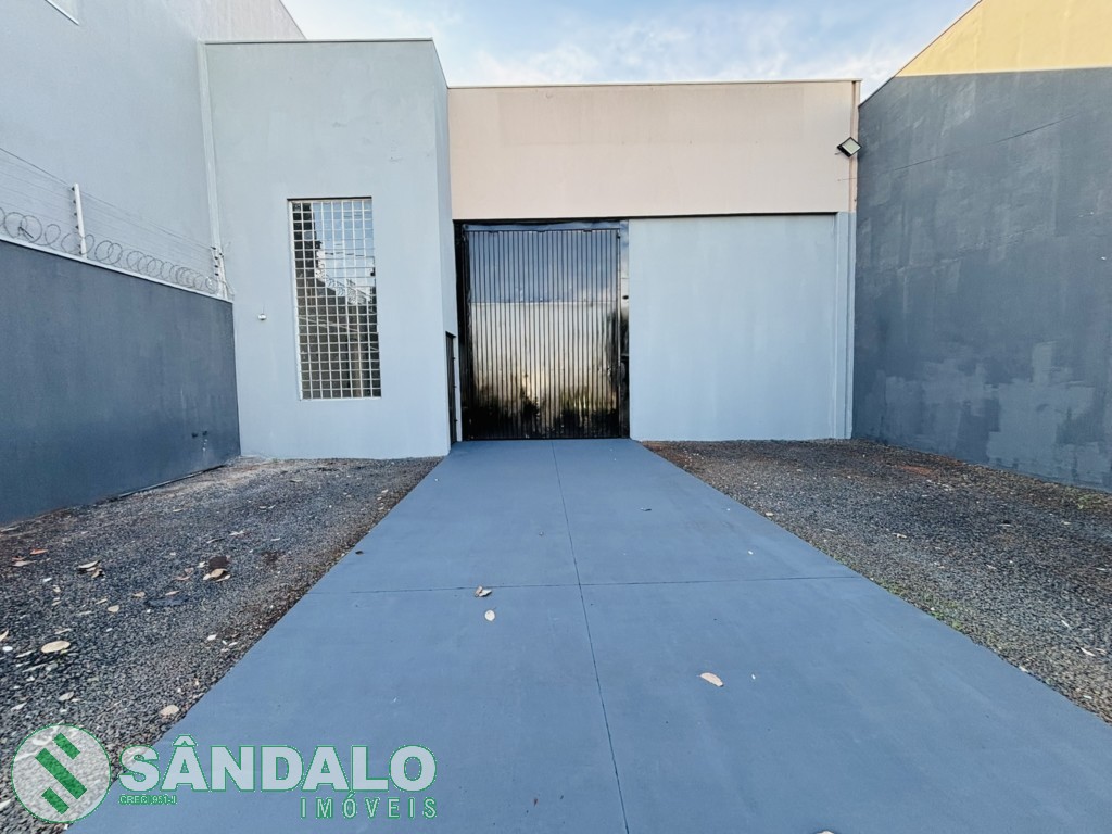 Barracão para locacao no Jardim Universo em Maringa com 363,1m² por R$ 6.050,00