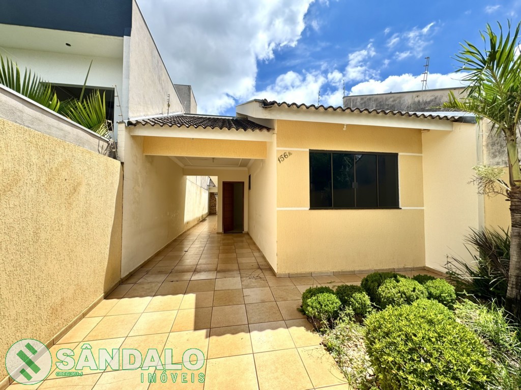 Casa para locacao no Jardim Dias I em Maringa com 161,86m² por R$ 2.420,00