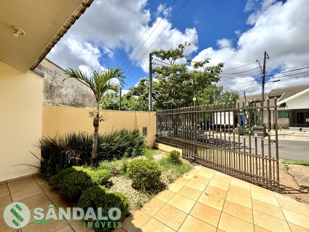 Casa para locacao no Jardim Dias I em Maringa com 161,86m² por R$ 2.420,00