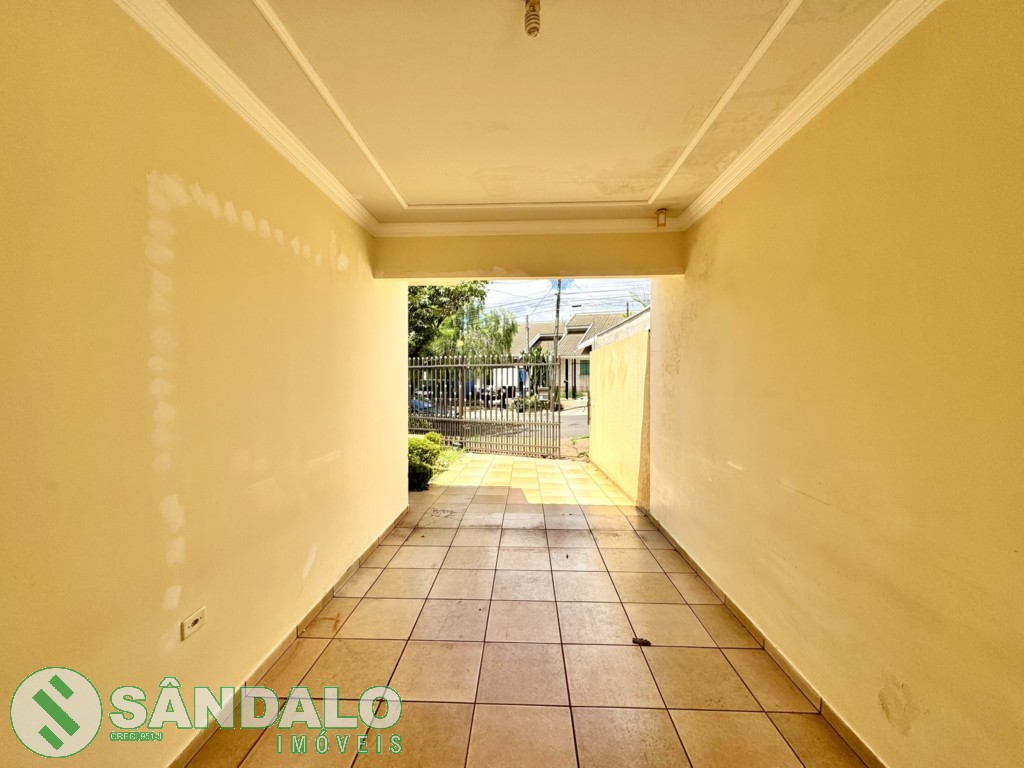 Casa para locacao no Jardim Dias I em Maringa com 161,86m² por R$ 2.420,00