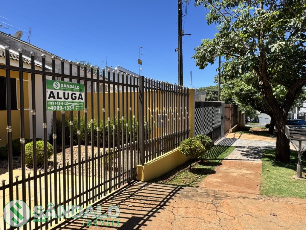 Casa para locacao no Jardim Dias I em Maringa com 161,86m² por R$ 2.200,00