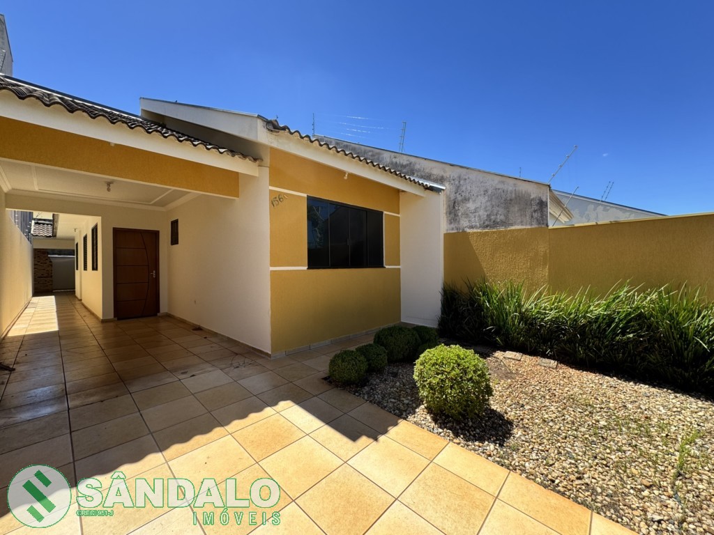 Casa para locacao no Jardim Dias I em Maringa com 161,86m² por R$ 2.200,00