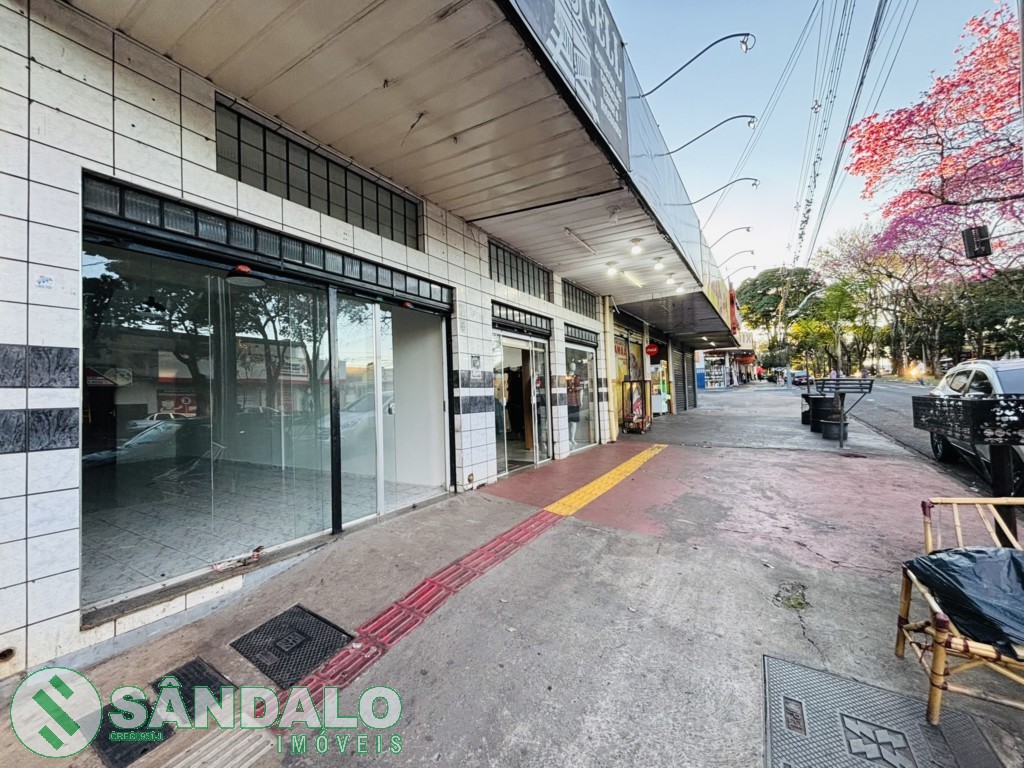 Salão Comercial para locacao no Jardim Santa Cruz em Maringa com 29,46m² por R$ 1.210,00