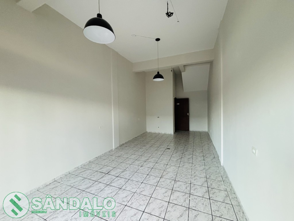 Salão Comercial para locacao no Jardim Santa Cruz em Maringa com 29,46m² por R$ 1.210,00