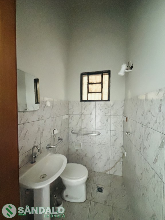 Salão Comercial para locacao no Jardim Santa Cruz em Maringa com 29,46m² por R$ 1.210,00