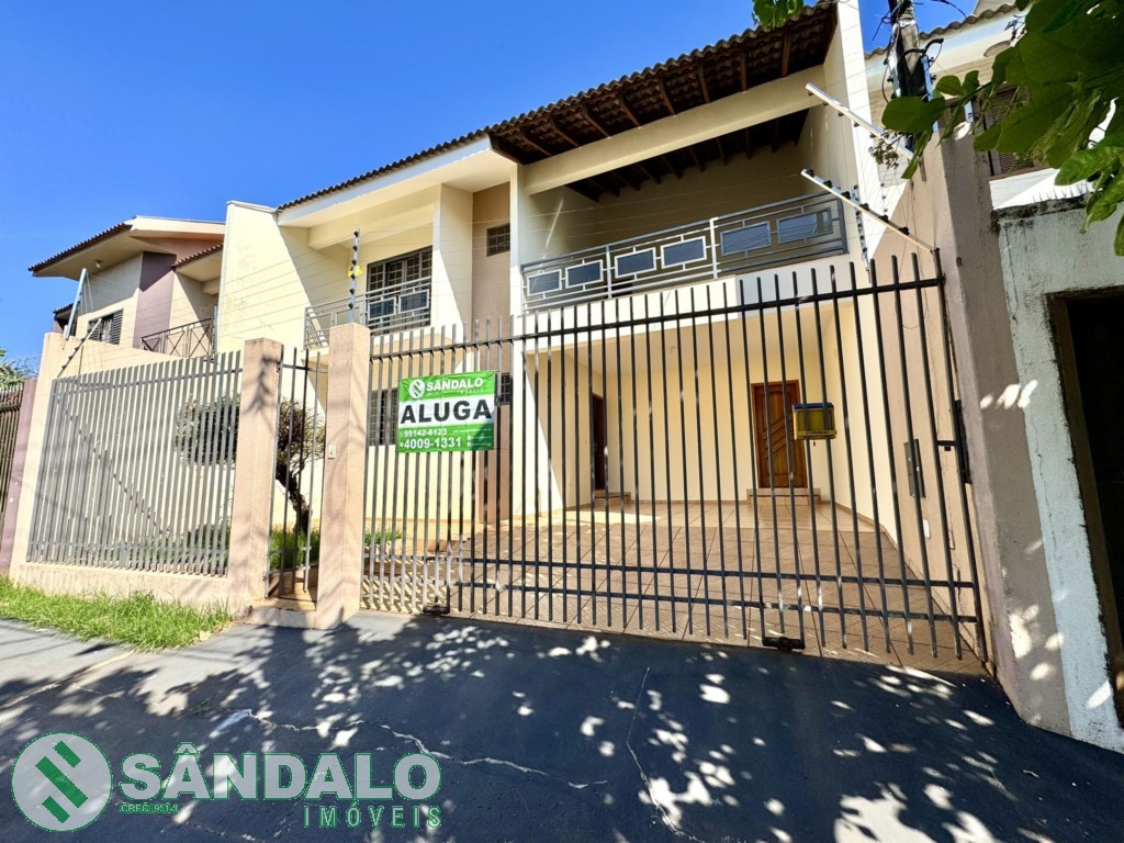 Sobrado para locacao no Jardim Higienopolis em Maringa com 293,69m² por R$ 2.640,00