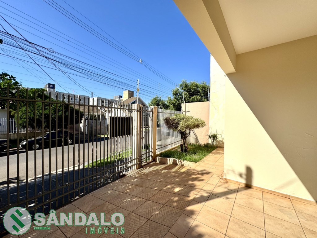 Sobrado para locacao no Jardim Higienopolis em Maringa com 293,69m² por R$ 2.640,00
