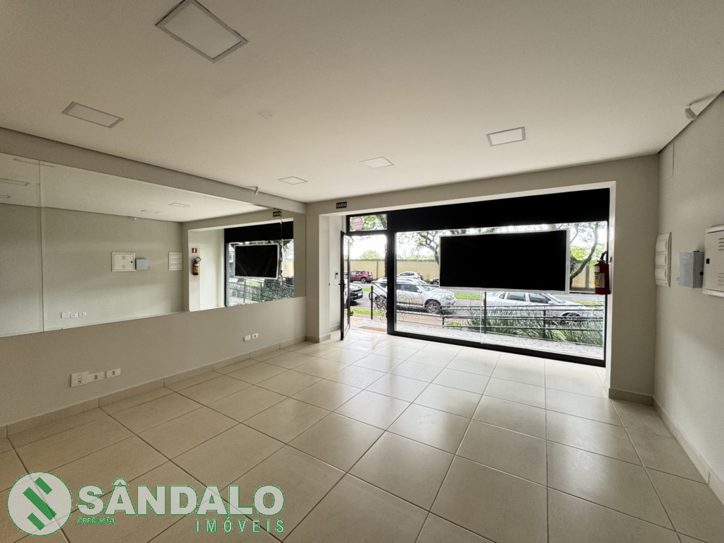 Sala Comercial para locacao no Zona 04 em Maringa com 0m² por R$ 4.950,00