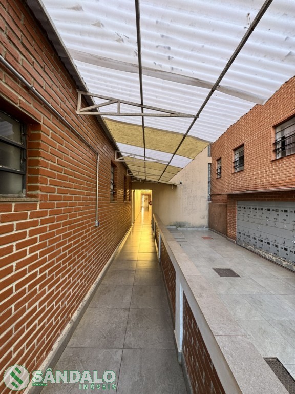 Apartamento para locacao no Zona 7 em Maringa com 0m² por R$ 1.210,00