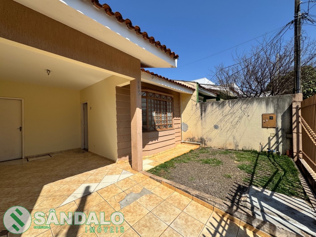 Casa para locacao no Jardim Santa Helena em Maringa com 150m² por R$ 2.090,00
