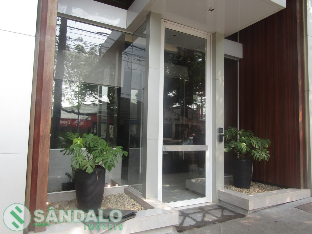 Apartamento para locacao no Zona 07 em Maringa com 173m² por R$ 3.630,00