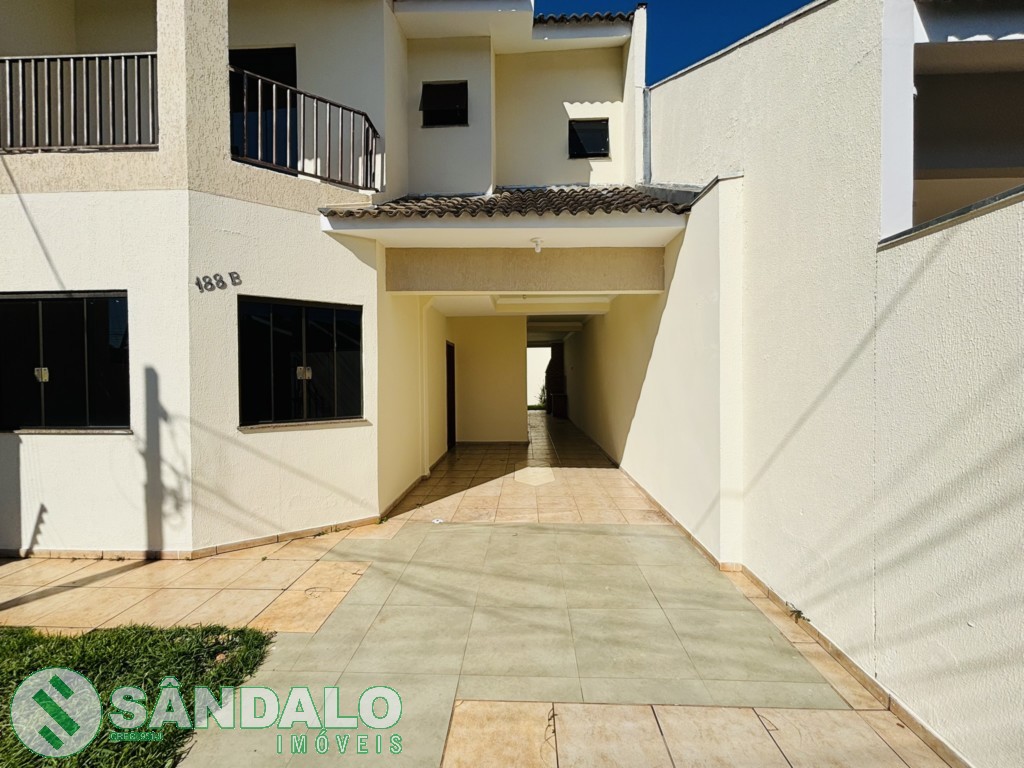 Sobrado para locacao no Jardim Santa Helena em Maringa com 150,15m² por R$ 2.530,00