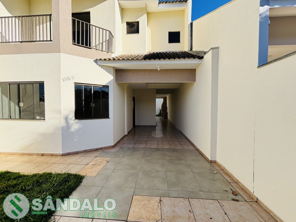 Sobrado para locacao no Jardim Santa Helena em Maringa com 150,15m² por R$ 3.520,00