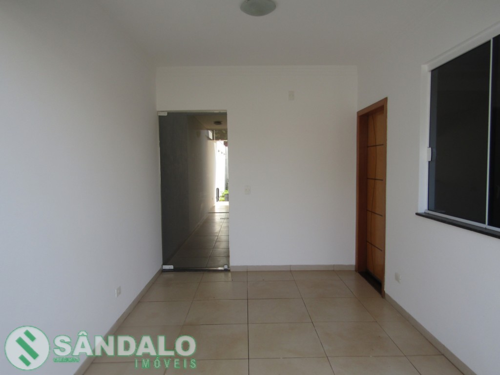 Sobrado para locacao no Jardim Alvorada em Maringa com 150m² por R$ 3.520,00