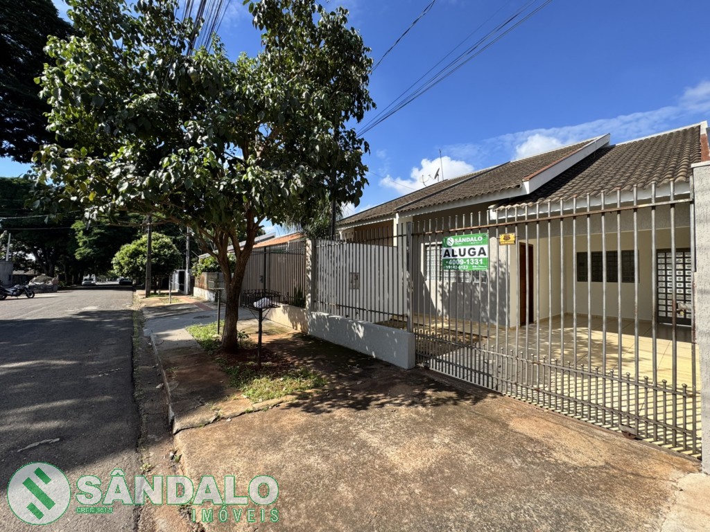 Casa para locacao no Parque Avenida em Maringa com 180m² por R$ 2.200,00