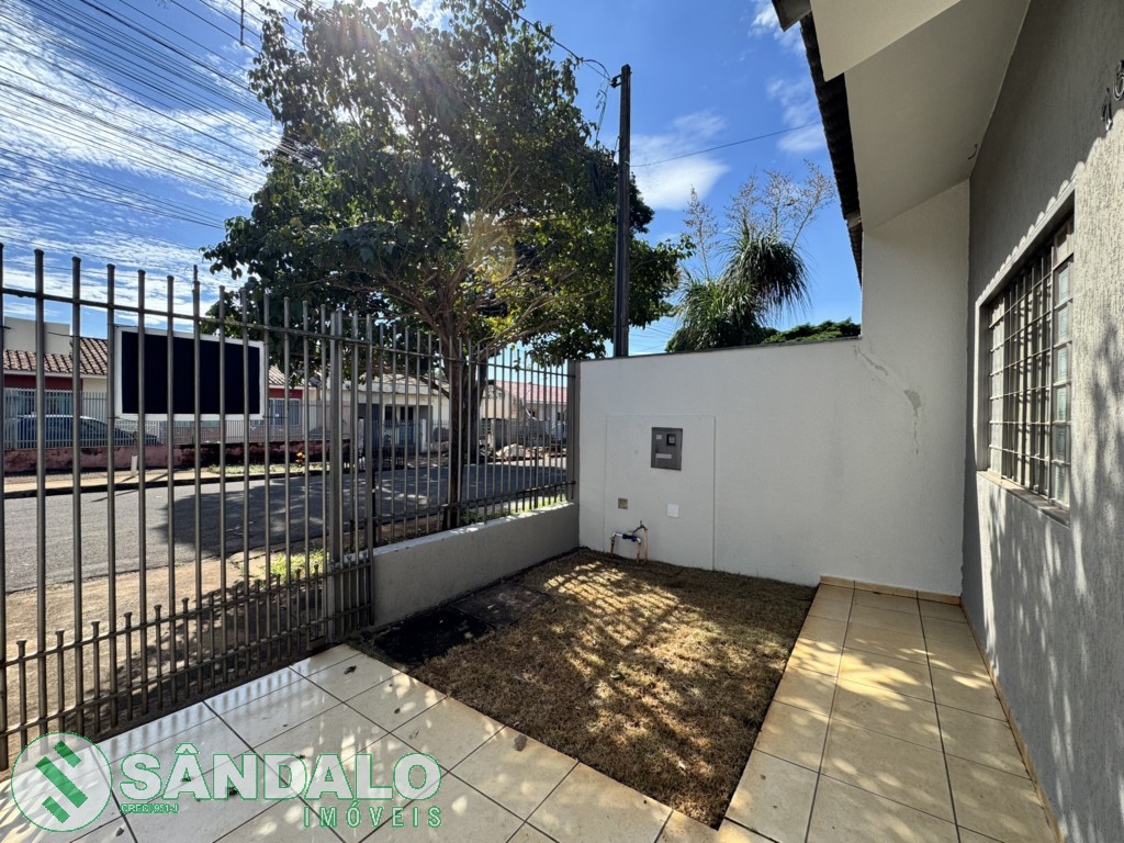 Casa para locacao no Parque Avenida em Maringa com 180m² por R$ 2.200,00