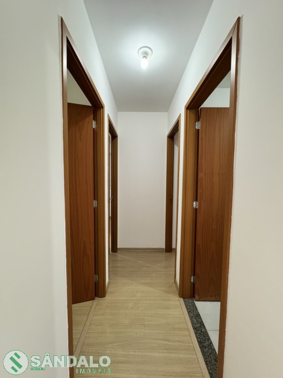 Apartamento para locacao no Zona 06 em Maringa com 78,48m² por R$ 2.090,00