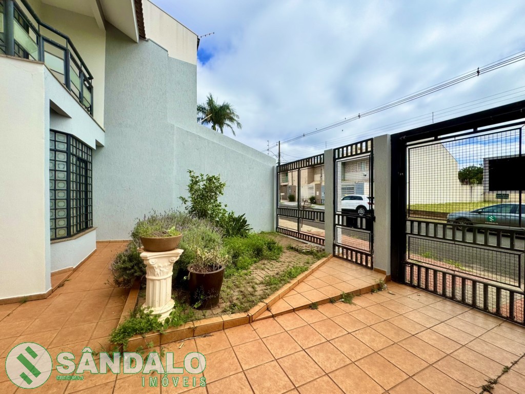 Sobrado para locacao no Jardim Higienopolis em Maringa com 0m² por R$ 3.850,00