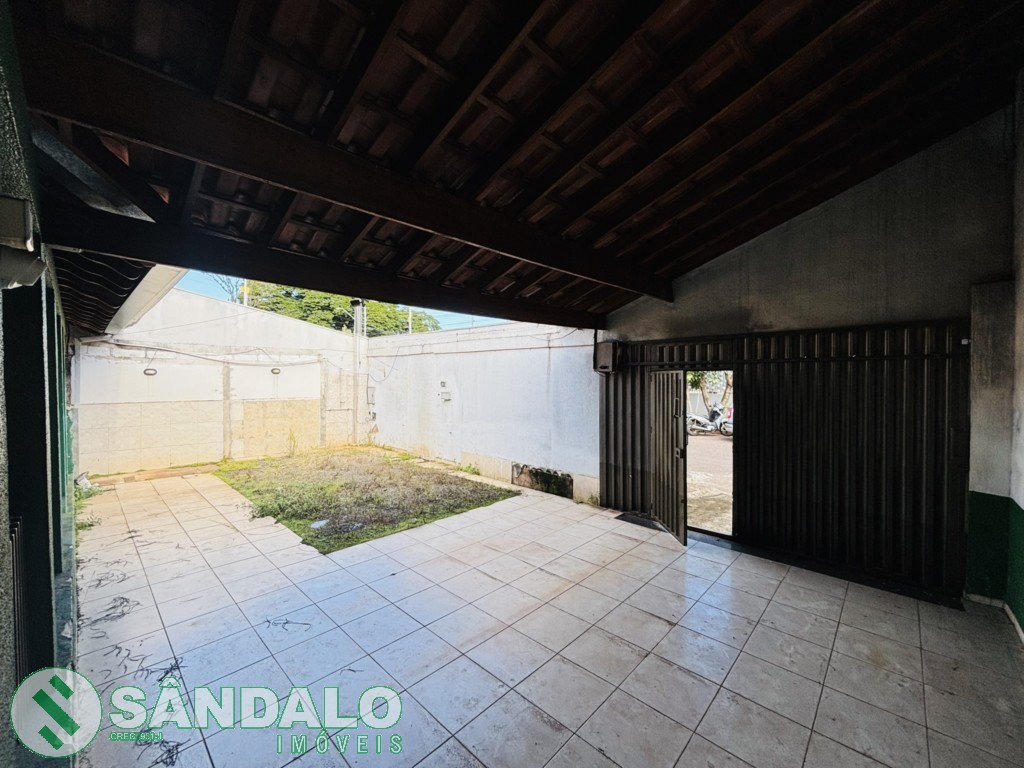 Casa para locacao no Conjunto Habitacional Joao de Barro em Maringa com 300m² por R$ 3.190,00