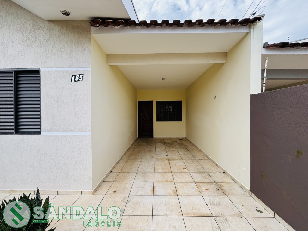 Casa para locacao no Jardim Santa Helena em Maringa com 150m² por R$ 2.090,00