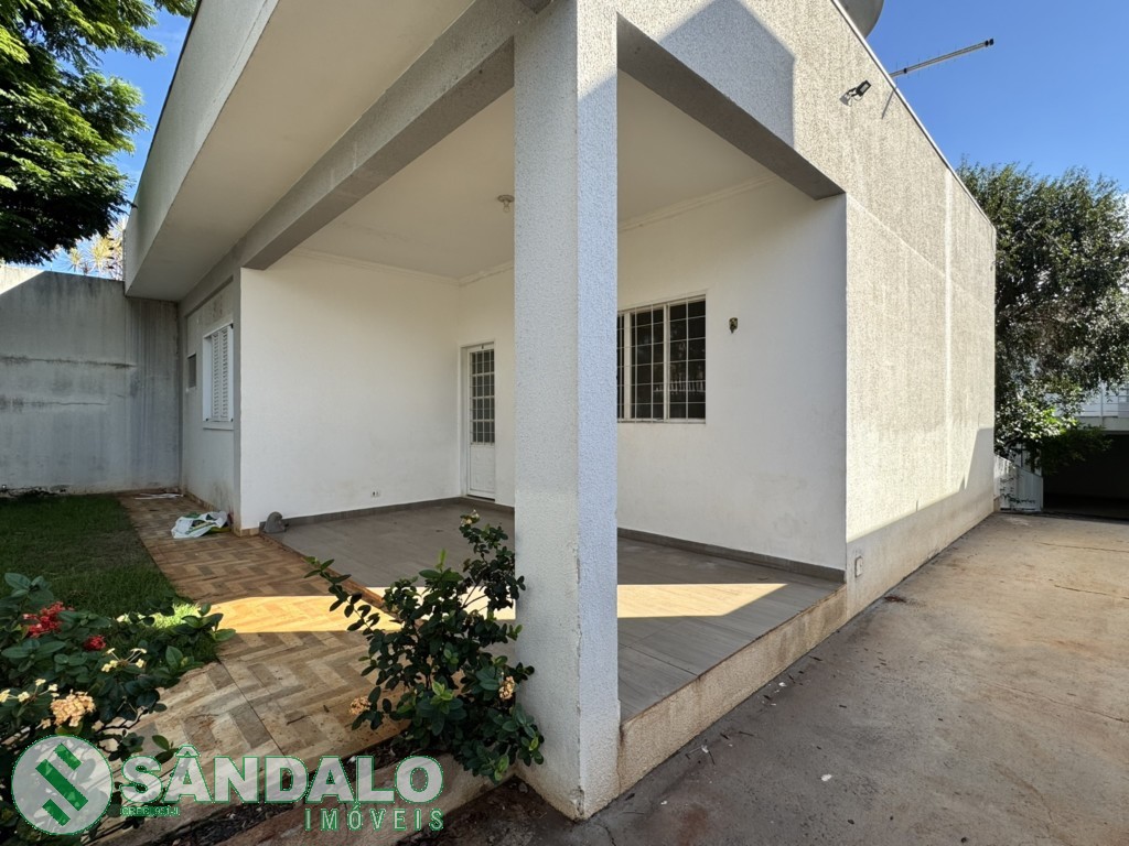 Casa para locacao no Jardim Italia II em Maringa com 300m² por R$ 4.950,00