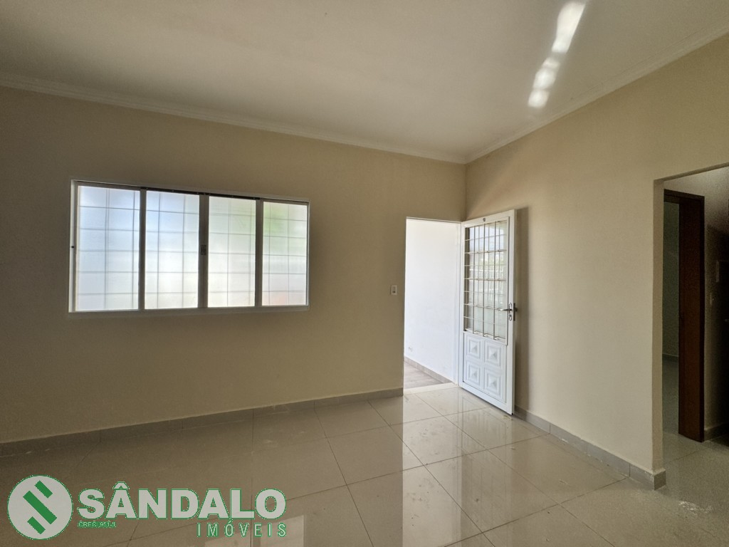 Casa para locacao no Jardim Italia II em Maringa com 300m² por R$ 4.950,00