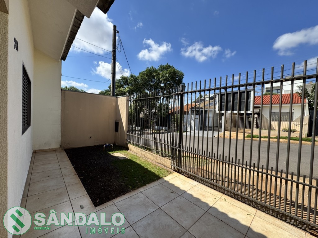 Casa para locacao no Jardim Santa Helena em Maringa com 150m² por R$ 1.705,00
