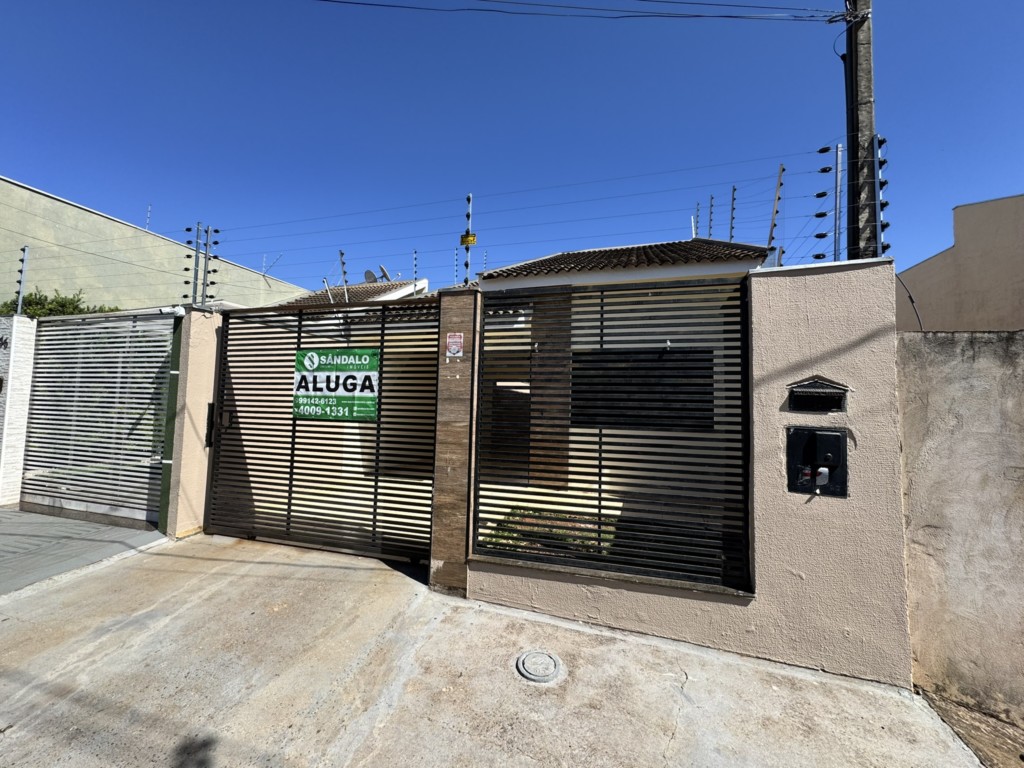 Casa para locacao no Jardim Colina Verde em Maringa com 0m² por R$ 2.090,00