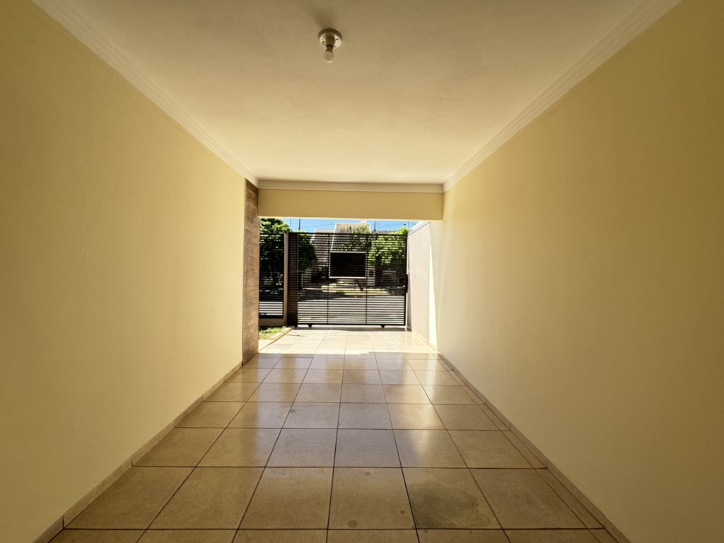 Casa para locacao no Jardim Colina Verde em Maringa com 0m² por R$ 2.090,00