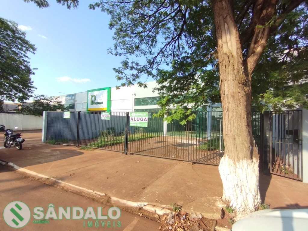 Barracão para locacao no Centro em Doutor Camargo com 498m² por R$ 5.280,00