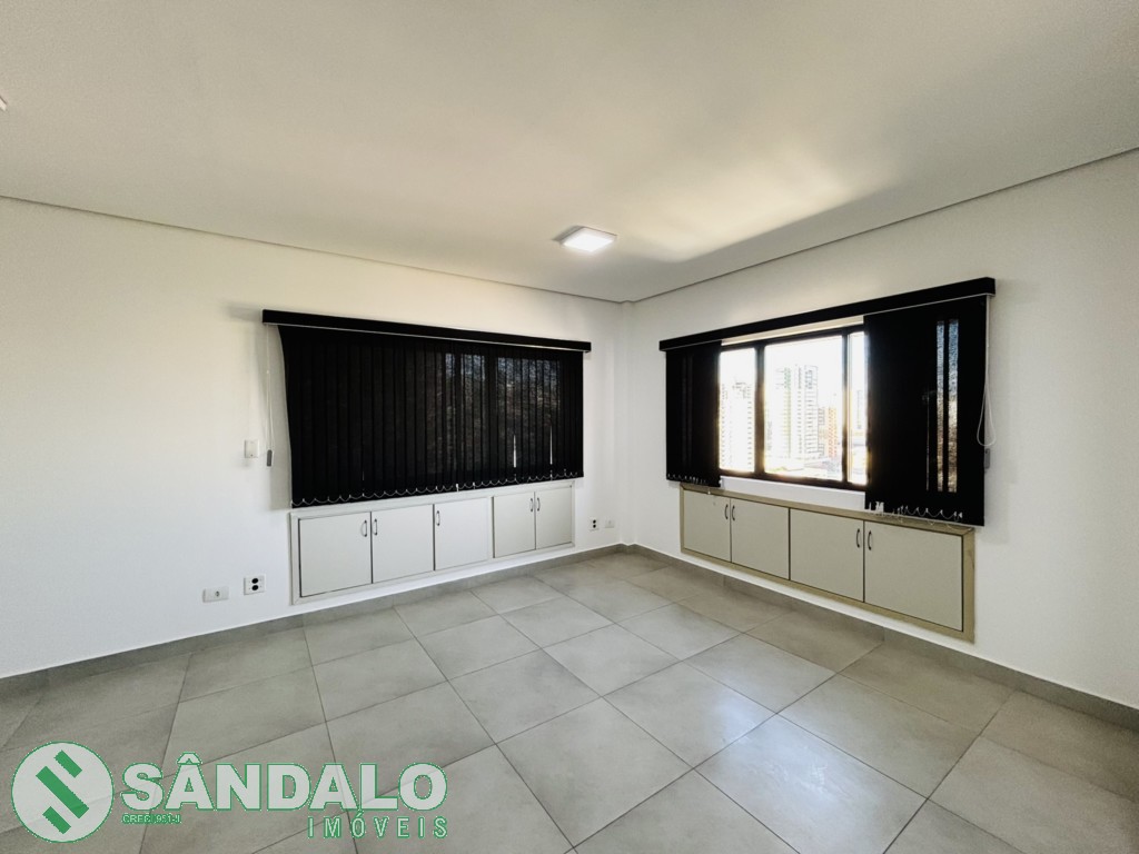 Sala Comercial para locacao no Zona 01 em Maringa com 56,69m² por R$ 1.650,00
