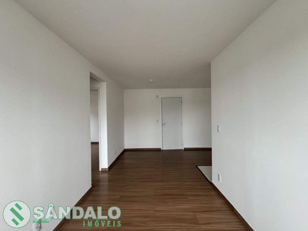 Apartamento para locacao no Conjunto Residencial Cidade Alta em Maringa com 0m² por R$ 1.045,00