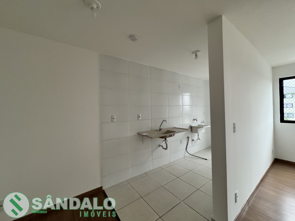Apartamento para locacao no Conjunto Residencial Cidade Alta em Maringa com 0m² por R$ 1.045,00