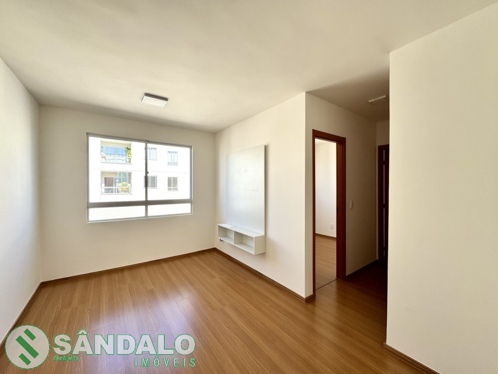 Apartamento para locacao no Jardim America em Maringa com 78,27m² por R$ 1.540,00