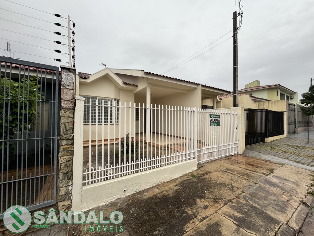 Casa para locacao no Jardim America em Maringa com 150m² por R$ 2.420,00