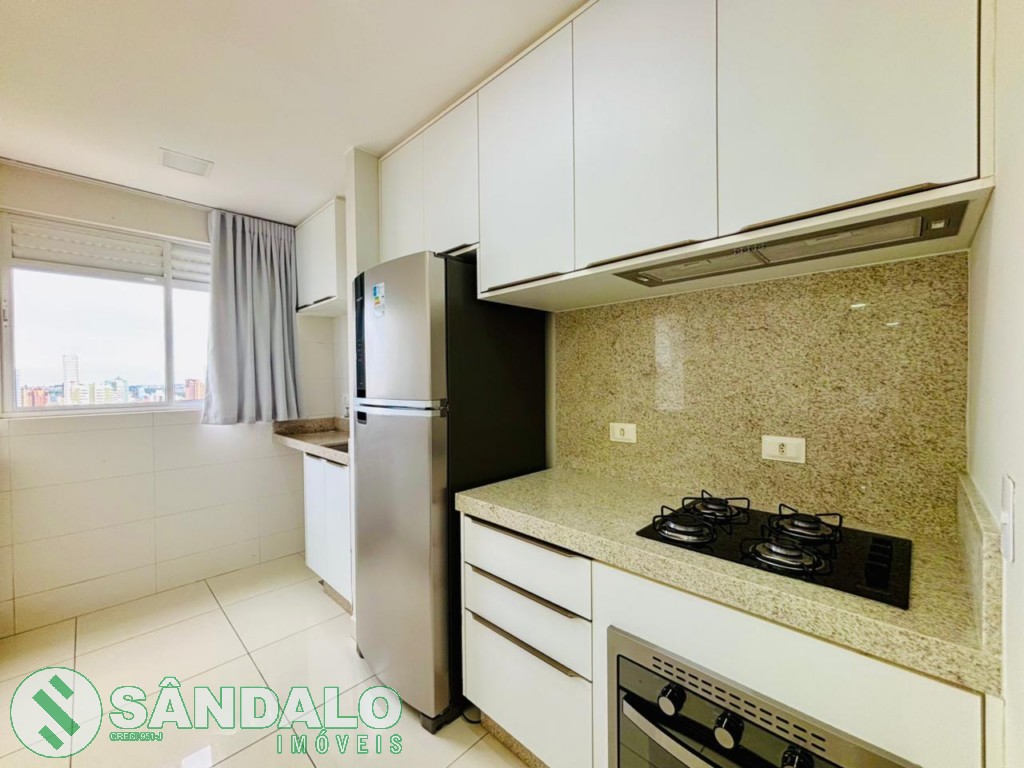 Apartamento para locacao no Zona 01 em Maringa com 180,39m² por R$ 4.345,00