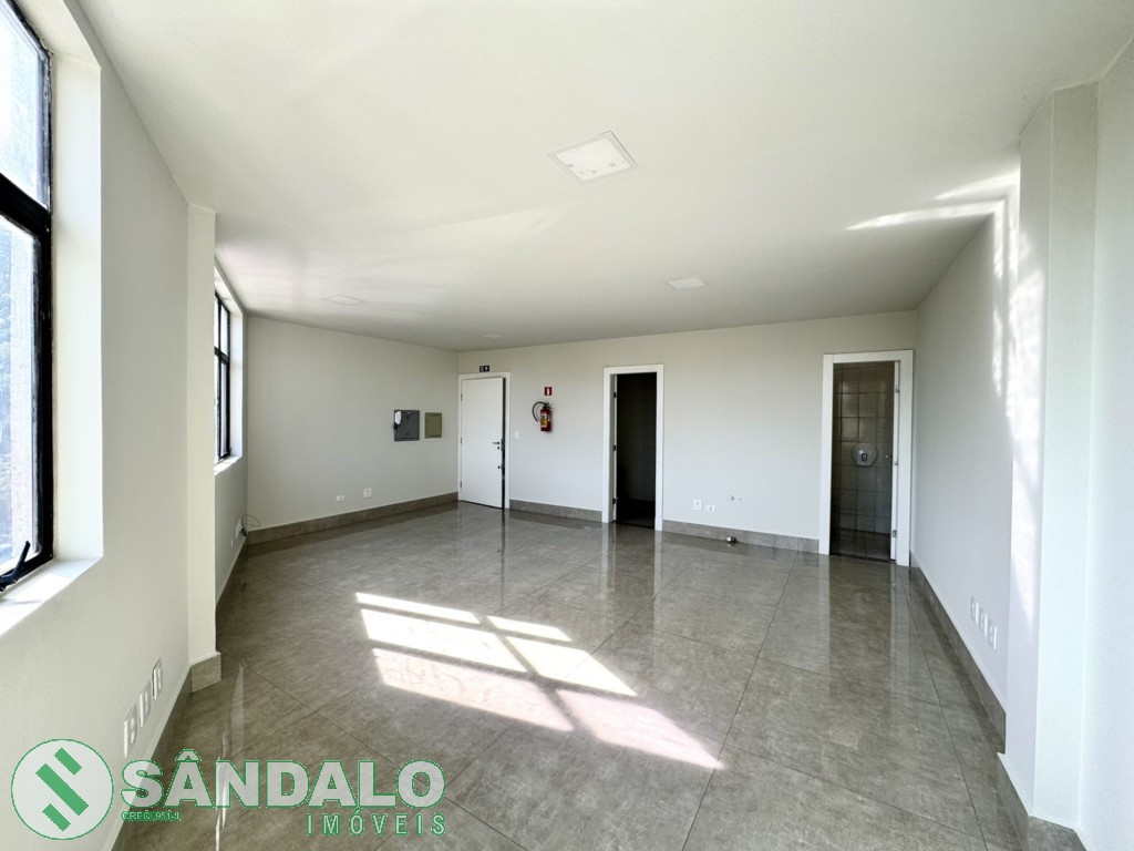 Sala Comercial para locacao no Zona 04 em Maringa com 0m² por R$ 1.430,00