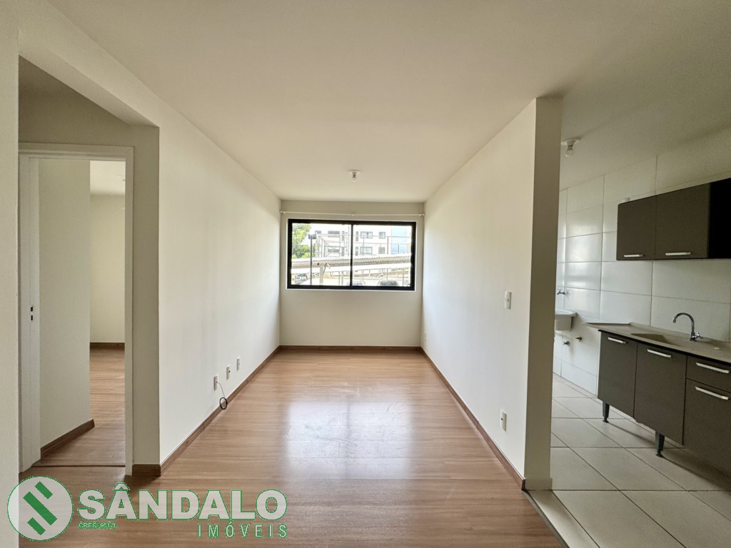 Apartamento para locacao no Conjunto Residencial Cidade Alta em Maringa com 96,44m² por R$ 1.265,00