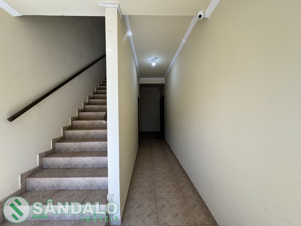 Apartamento para locacao no Jardim Aclimacao em Maringa com 420m² por R$ 1.430,00
