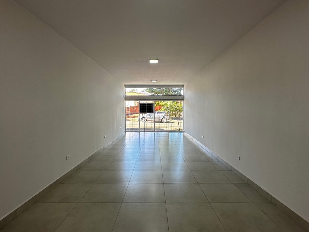 Sala Comercial para locacao no Distrito de Iguatemi (iguatemi) em Maringa com 48m² por R$ 1.430,00