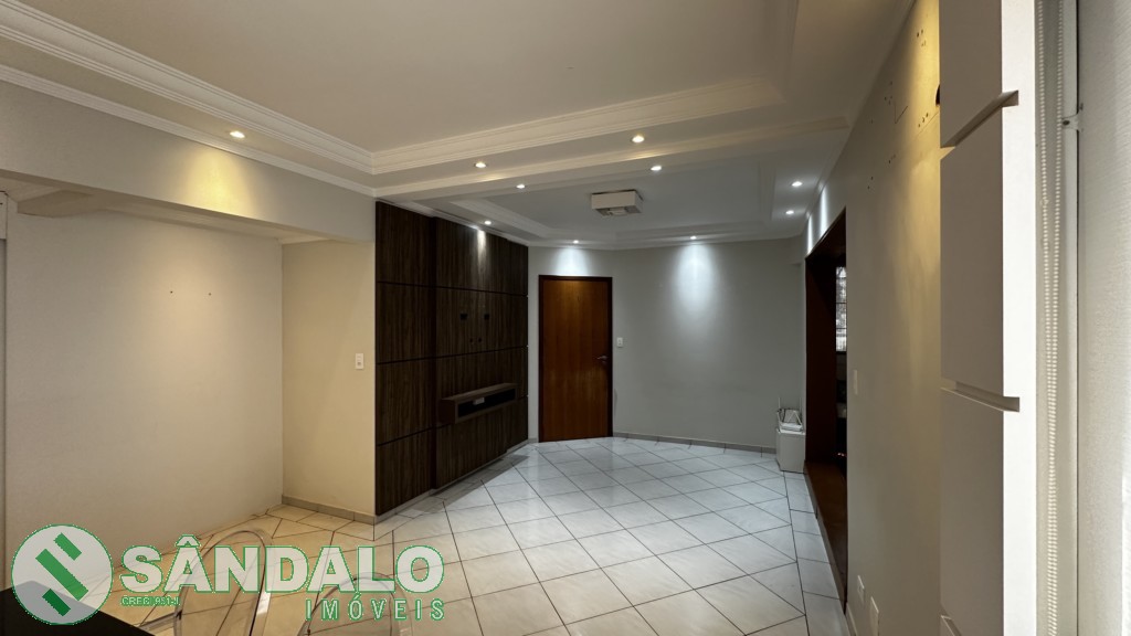 Apartamento para locacao no Zona 01 em Maringa com 0m² por R$ 3.960,00