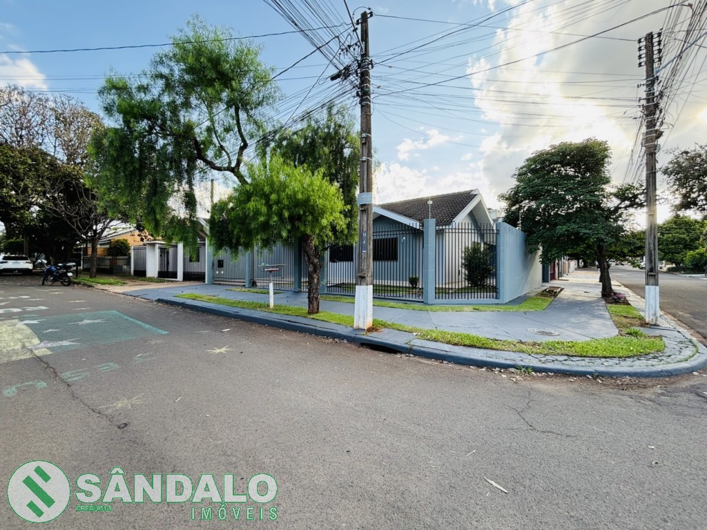 Casa para locacao no Parque Avenida em Maringa com 226,23m² por R$ 2.640,00