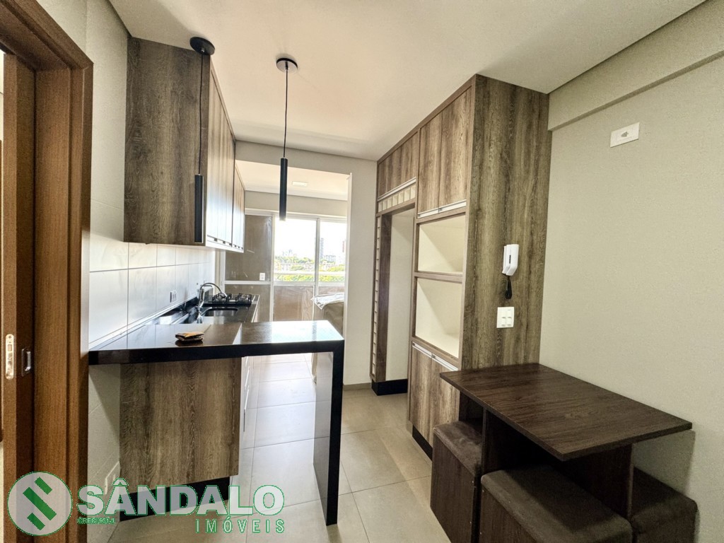 Apartamento para locacao no Jardim Cerro Azul em Maringa com 0m² por R$ 2.750,00