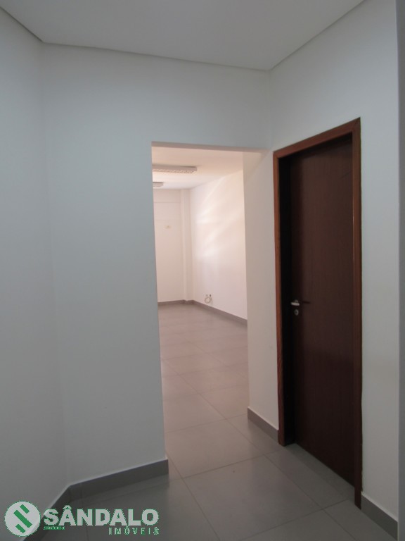 Sala Comercial para locacao no Zona 01 em Maringa com 28m² por R$ 1.430,00
