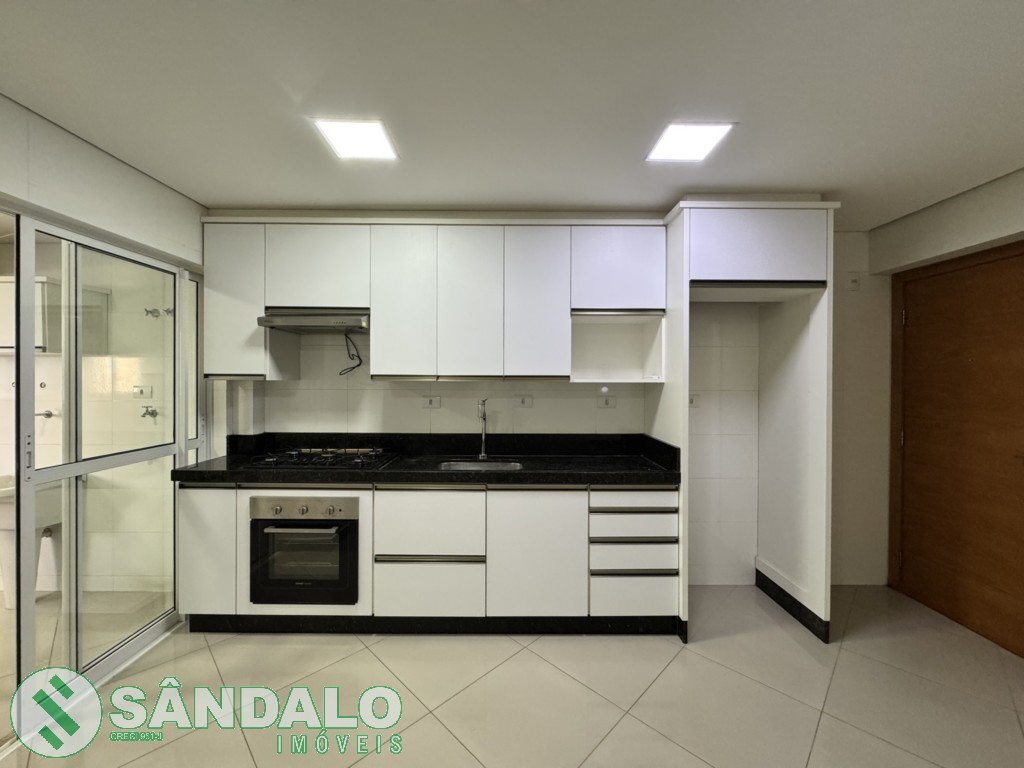 Apartamento para locacao no Zona 07 em Maringa com 0m² por R$ 3.080,00