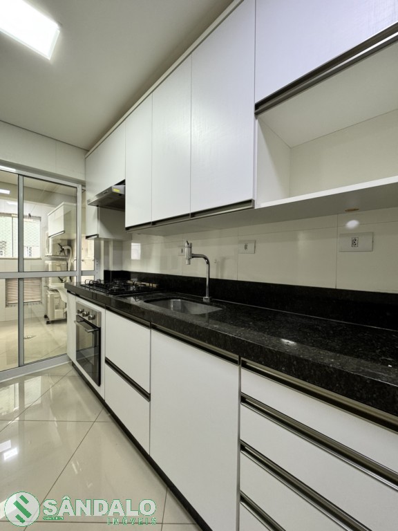 Apartamento para locacao no Zona 07 em Maringa com 0m² por R$ 3.080,00